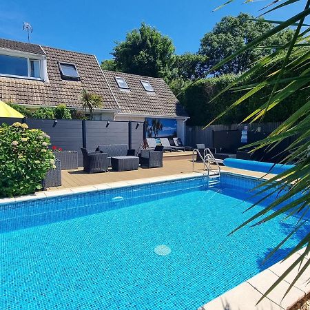 Beautiful Apartment With Private Pool Near Tenby Kilgetty Luaran gambar